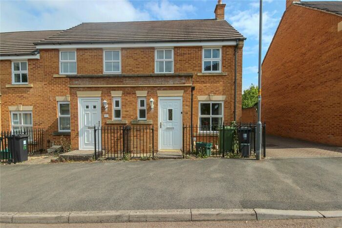 2 Bedroom End Of Terrace House To Rent In Parnell Road, Stapleton, Bristol, BS16