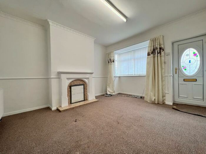 2 Bedroom End Of Terrace House To Rent In Crofton Avenue, Egton Street, HU8