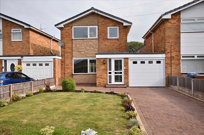 3 Bedroom Link Detached House For Sale In Queensway, Euxton, Chorley, PR7