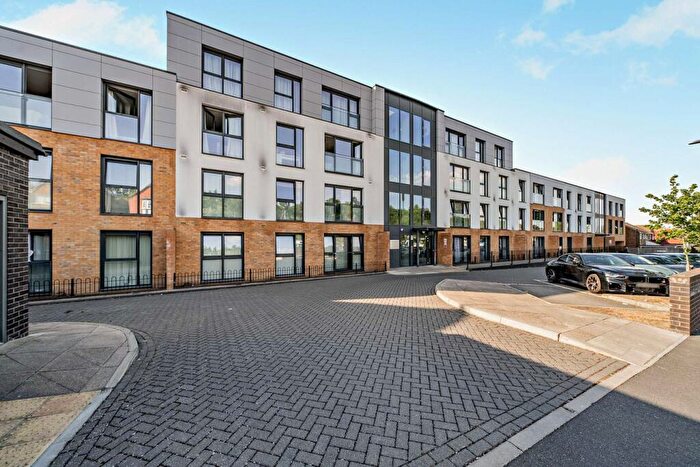 1 Bedroom Flat For Sale In Boyn Valley Road, Maidenhead, SL6