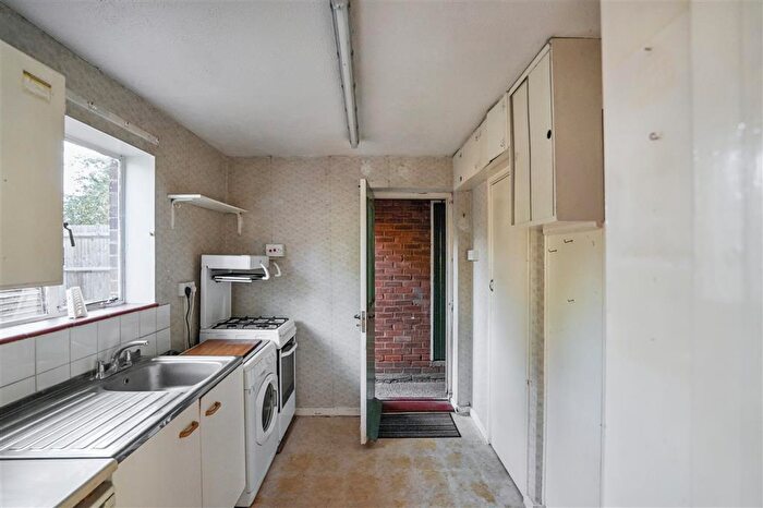 3 Bedroom End Of Terrace House For Sale In Cleve Road, Sidcup, DA14