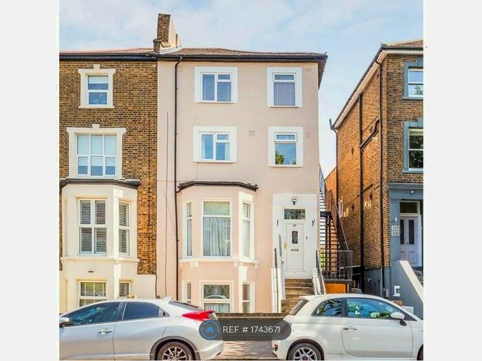 2 Bedroom Flat To Rent In Lordship Lane, London, SE22