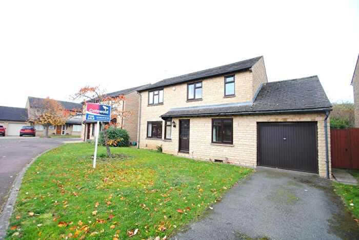 4 Bedroom Detached House For Sale In Hawthorn Drive, Woodmancote, Cheltenham, GL52