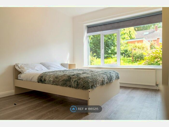 5 Bedroom Detached House To Rent In Dunvegan Close, Exeter, EX4