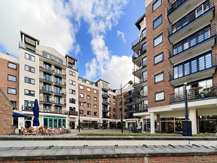 2 Bedroom Flat To Rent In Stevens House, Jerome Place, KT1