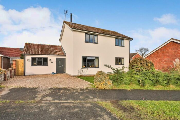 4 Bedroom Detached House To Rent In Park Road, Gressenhall, Dereham, NR20