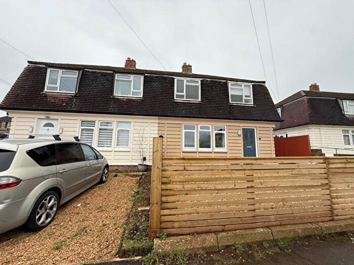 3 Bedroom Property To Rent In Frome, Somerset, BA11