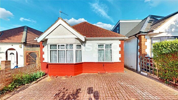 2 Bedroom Bungalow For Sale In Eastmead Avenue, Greenford, UB6