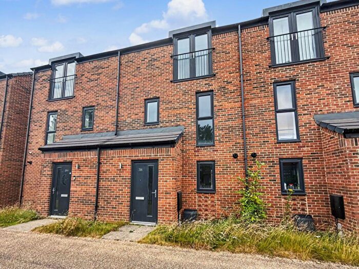 3 Bedroom Town House For Sale In Cromwell Road, Salford, M6
