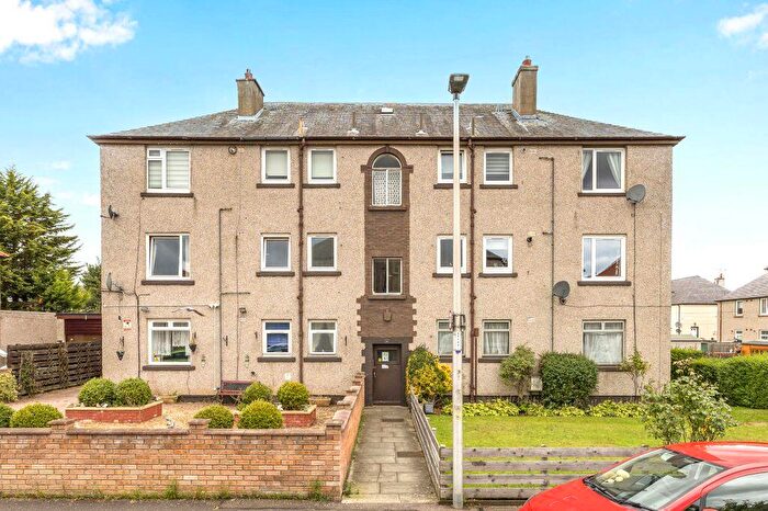 2 Bedroom Flat For Sale In / Sighthill Grove, Edinburgh, EH11