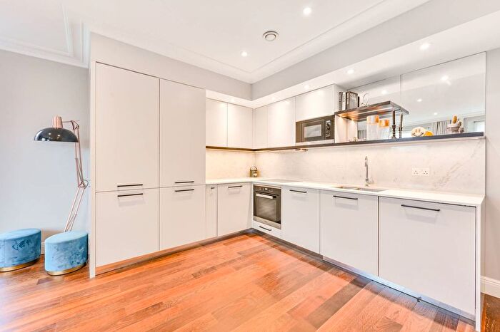 2 Bedroom Flat To Rent In Cuthbert Street, Lisson Grove, London, W2