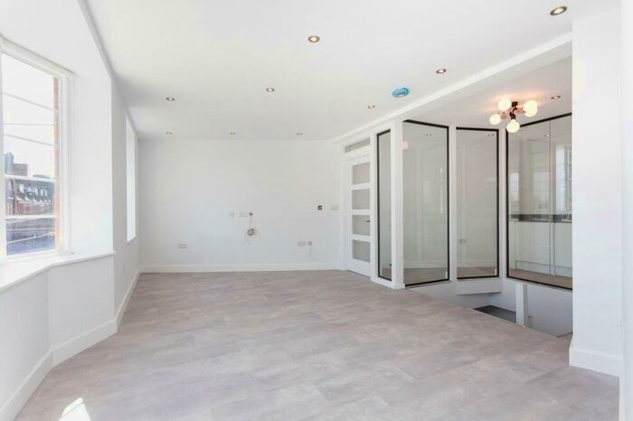 1 Bedroom Apartment To Rent In Mare Street, London, E8