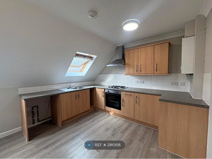 1 Bedroom Flat To Rent In Priory Court, Bournemouth, BH9
