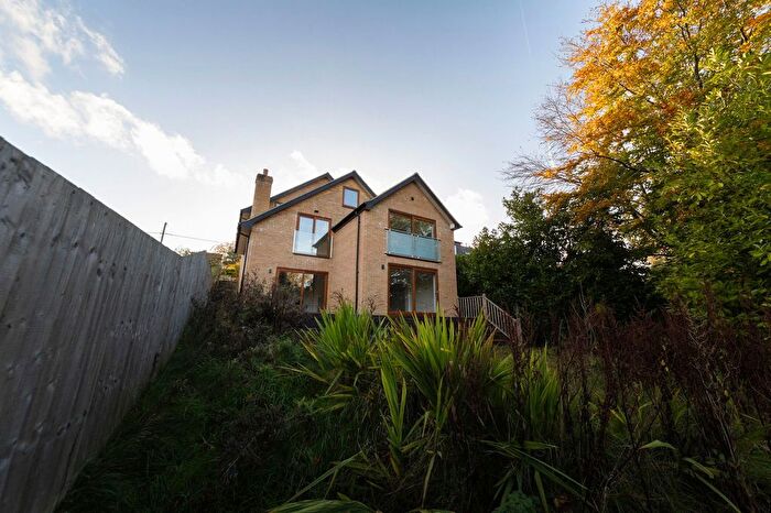 5 Bedroom Detached House For Sale In The Ridge, Cold Ash, RG18