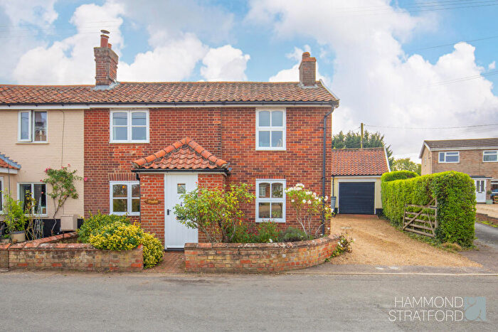 3 Bedroom Semi-Detached House For Sale In Maydene, Silver Street, Besthorpe, NR17