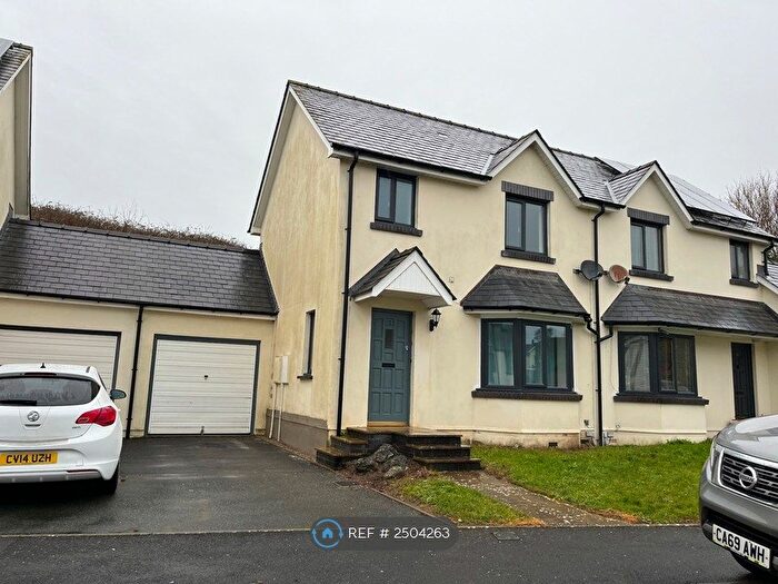 2 Bedroom Semi-Detached House To Rent In Rocky Park, Pembroke, SA71