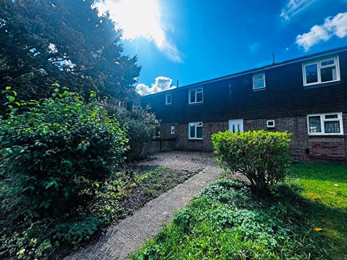 3 Bedroom Terraced House To Rent In Munnings Close, Basingstoke, Hampshire, RG21