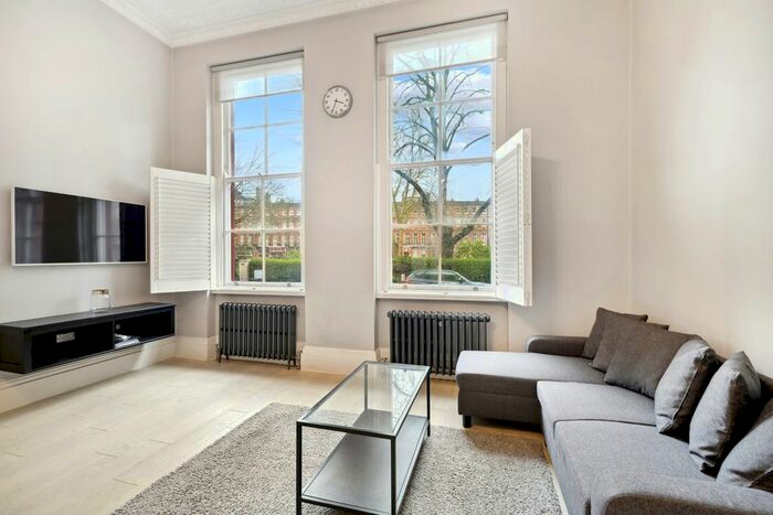 2 Bedroom Flat To Rent In Nevern Square, Earls Court, SW5
