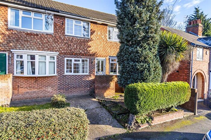 4 Bedroom End Of Terrace House For Sale In Cottesmore Road, Nottingham, NG7