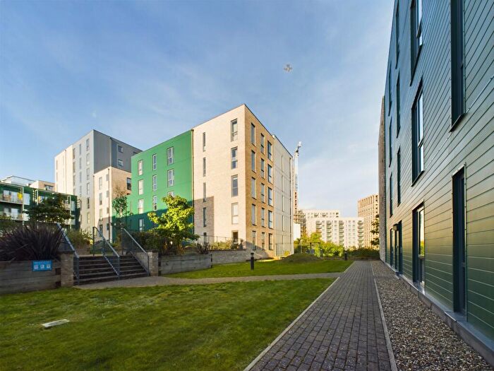 2 Bedroom Apartment For Sale In Guardian Avenue, London, NW9