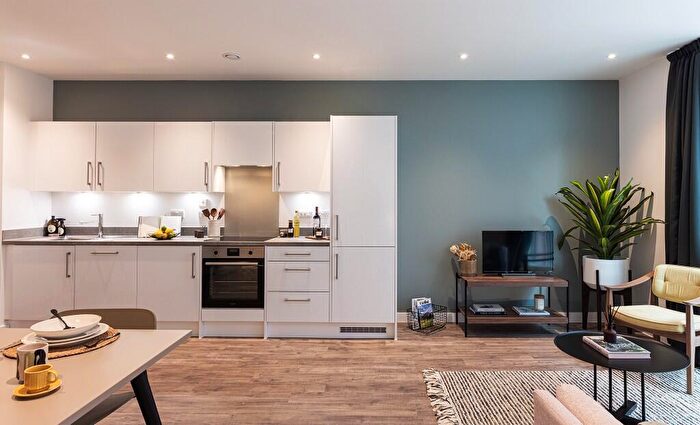 1 Bedroom Apartment To Rent In Flat, The Almere, Avebury Boulevard, Milton Keynes, Buckinghamshire, MK9