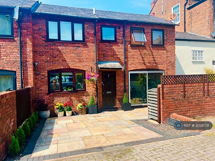 2 Bedroom Terraced House To Rent In Kings Court, Chester, CH1