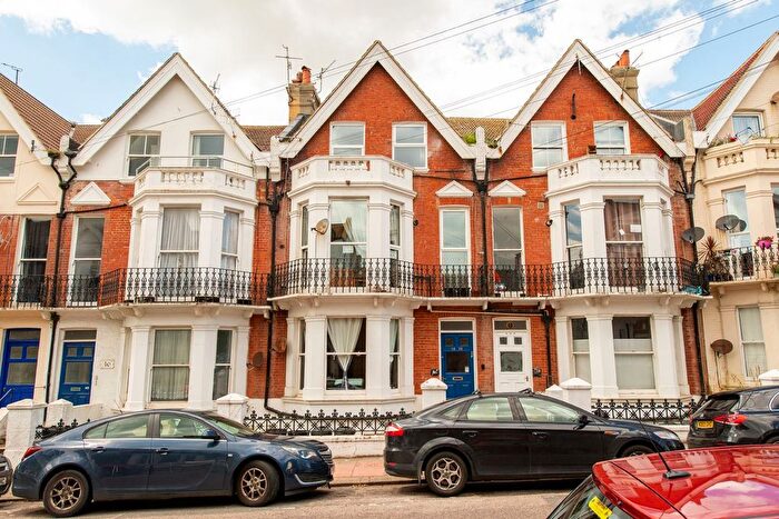 2 Bedroom Flat To Rent In Wilton Road, Bexhill-On-Sea, TN40