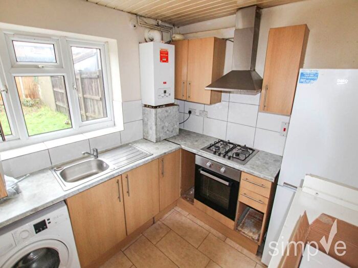 4 Bedroom Property To Rent In Hermon Grove, Hayes, Middlesex, UB3