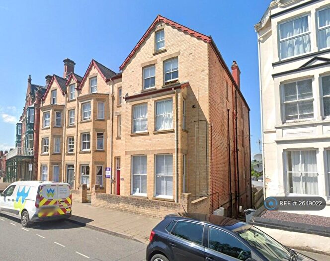 2 Bedroom Flat To Rent In High Street, Llandrindod Wells, LD1