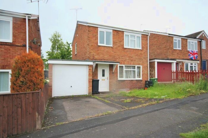 3 Bedroom Detached House To Rent In Queenborough, Toothill, Swindon, SN5