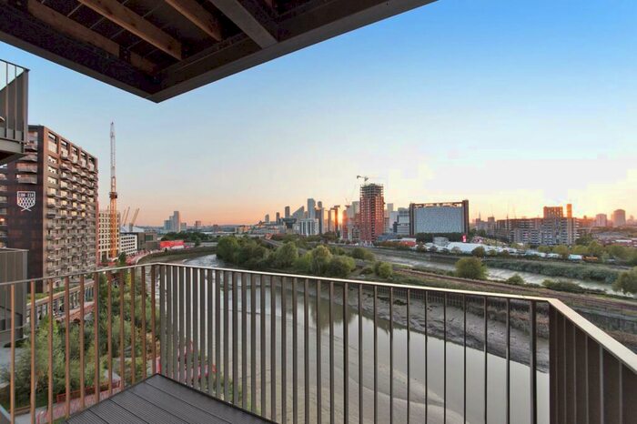 1 Bedroom Apartment To Rent In Amelia House, London City Island, E14