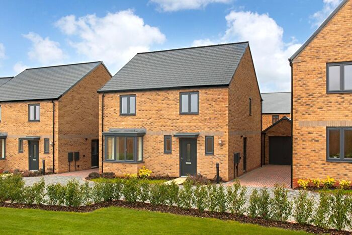 4 Bedroom Detached House For Sale In Nuffield Road, St Neots, Cambridgeshire, PE19
