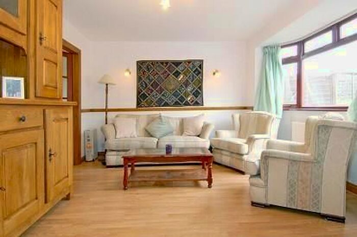 3 Bedroom Detached House To Rent In Netherwoods Road, Headington, OX3