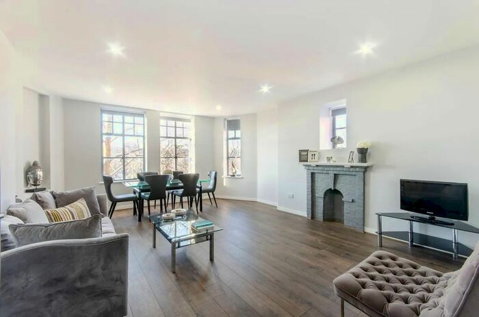 3 Bedroom Flat To Rent In Maida Vale, London, W9
