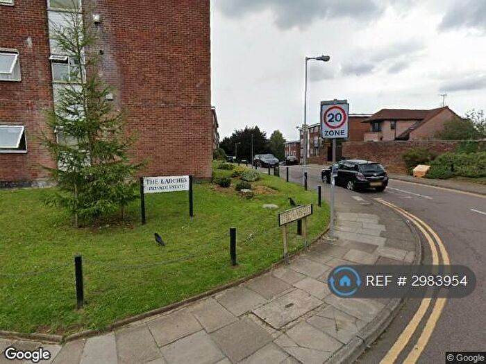 2 Bedroom Flat To Rent In Old Bedford Road, Luton, LU2