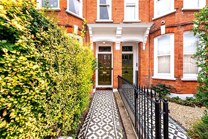 2 Bedroom Flat For Sale In Kelfield Gardens, London, W10