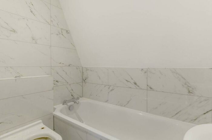 1 Bedroom Detached House To Rent In Rosemont Avenue, North Finchley, London, N12