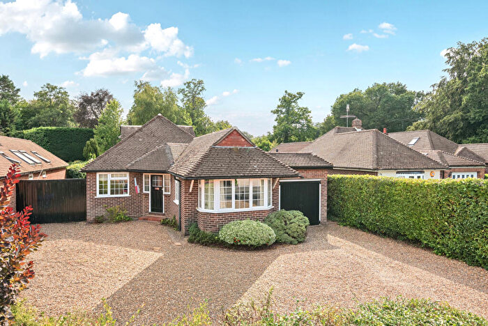 5 Bedroom Detached House For Sale In Golf Close, Pyrford, GU22
