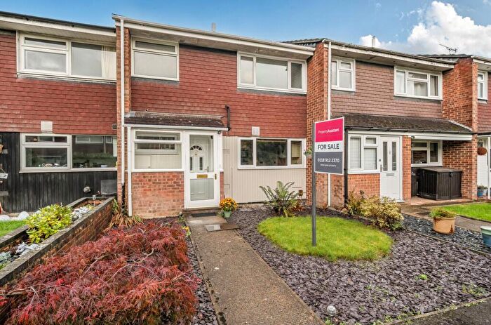 3 Bedroom Terraced House For Sale In Hawkins Way, Wokingham, RG40