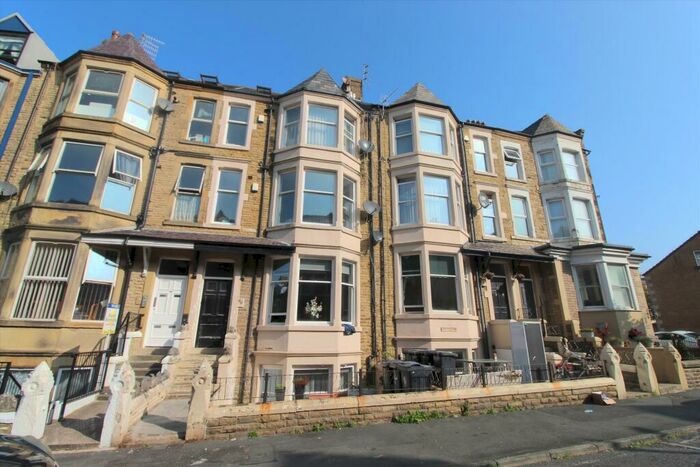 2 Bedroom Flat To Rent In West End Road, Morecambe, LA4