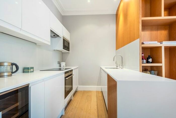 1 Bedroom Flat To Rent In Onslow Gardens, London, SW7