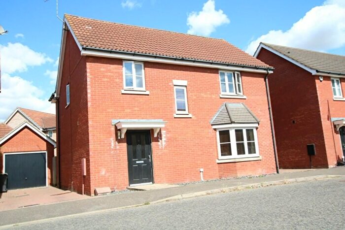 4 Bedroom Detached House To Rent In Plummers Dell, Great Blakenham, Ipswich, IP6