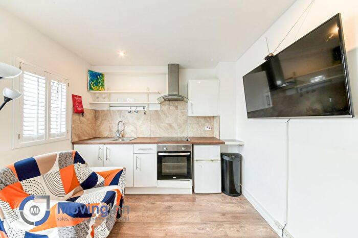 1 Bedroom Flat To Rent In Meadvale Road, Croydon, Surrey, CR0