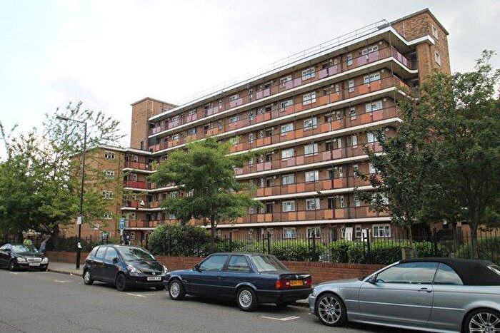 1 Bedroom Flat To Rent In Longford House, Jubilee Street, E1