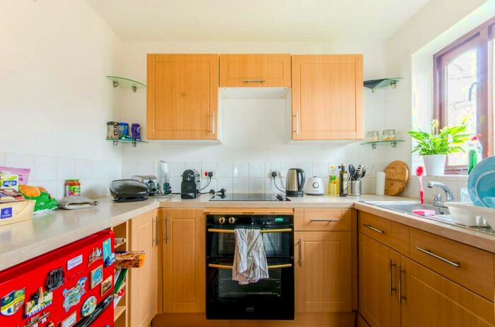 1 Bedroom Flat To Rent In Station Road, High Barnet, Barnet, EN5
