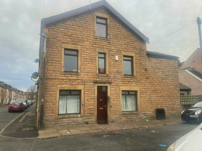 3 Bedroom House To Rent In Norfolk Street, Lancaster, LA1