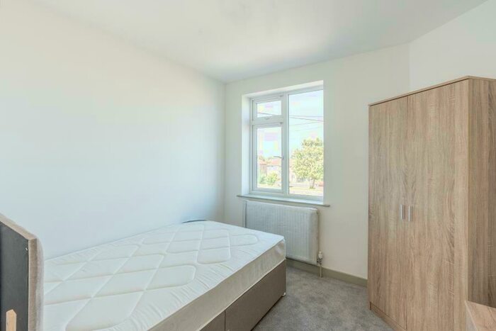 6 Bedroom Terraced House To Rent In Station Road - Filton, BS34