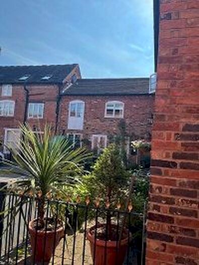 2 Bedroom Terraced House To Rent In Barnsley Court, Atherstone, CV9