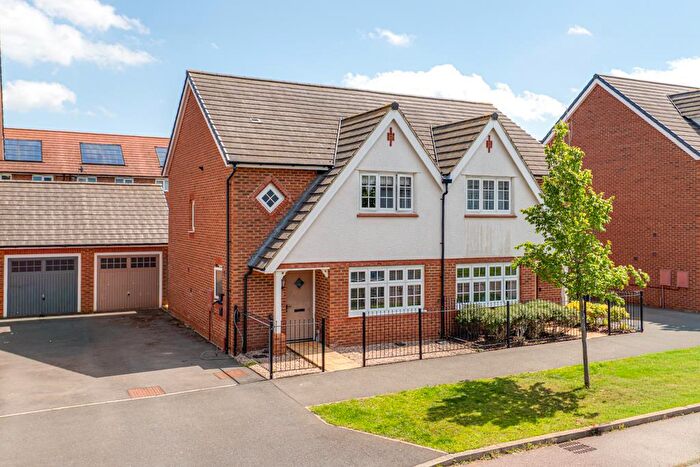 3 Bedroom Semi-Detached House For Sale In Manor Road, Barton Seagrave, NN15