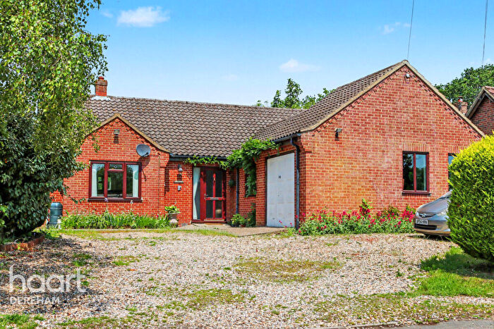 3 Bedroom Detached Bungalow For Sale In Shop Street, Whinburgh, NR19